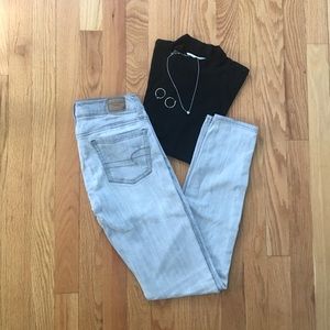 Light Gray American Eagle Jeggings